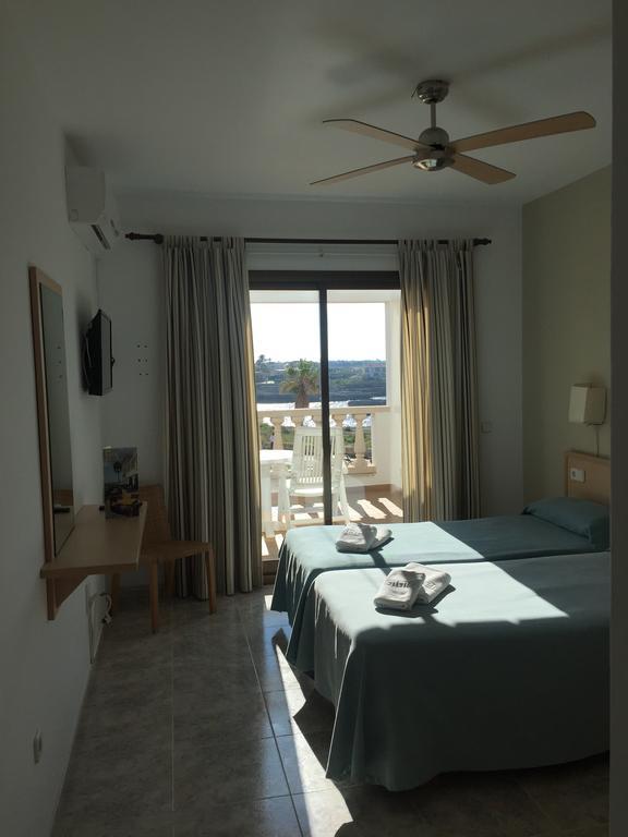 Hostal Sa Prensa Ciutadella  Szoba fotó